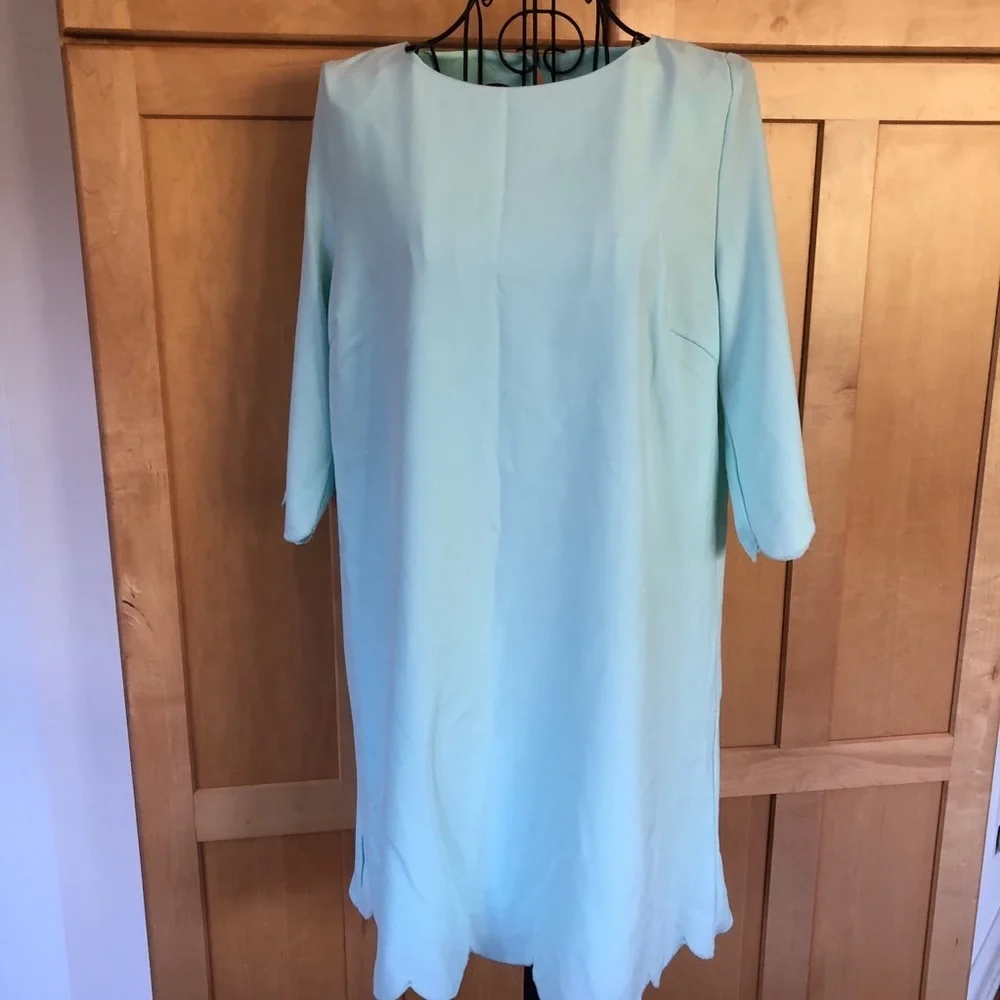Tobi Mint Green Scalloped Shift Dress Size Small - Picture 3 of 12